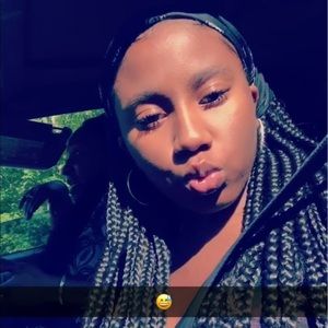 Meet your Posher, Akyrah